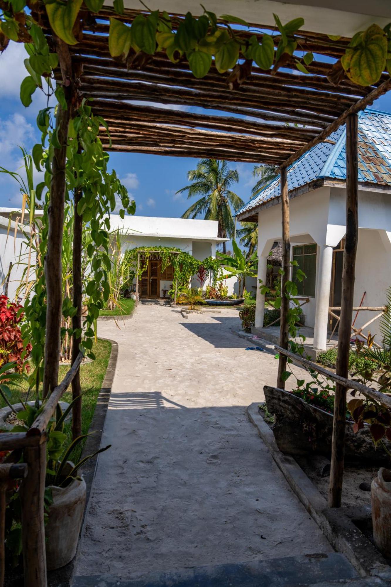 Mafia Island Bungalows Utende Extérieur photo